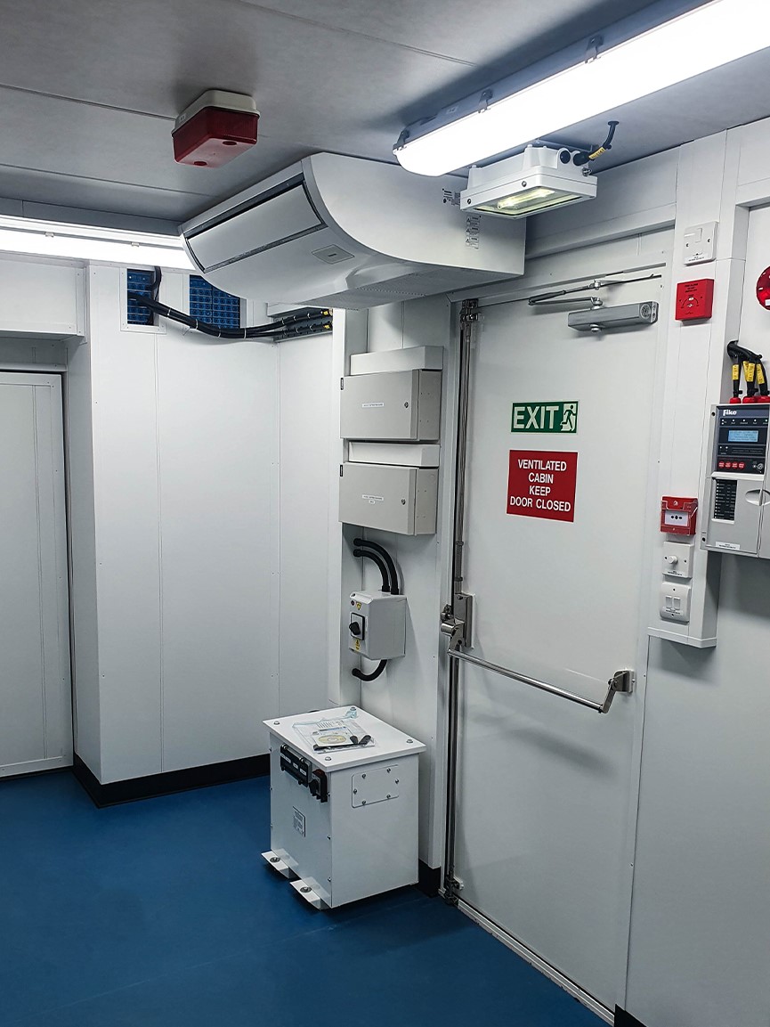 FAST TURNAROUND BY MODULAR BUILD TEAM ON ROV CONTROL CABIN