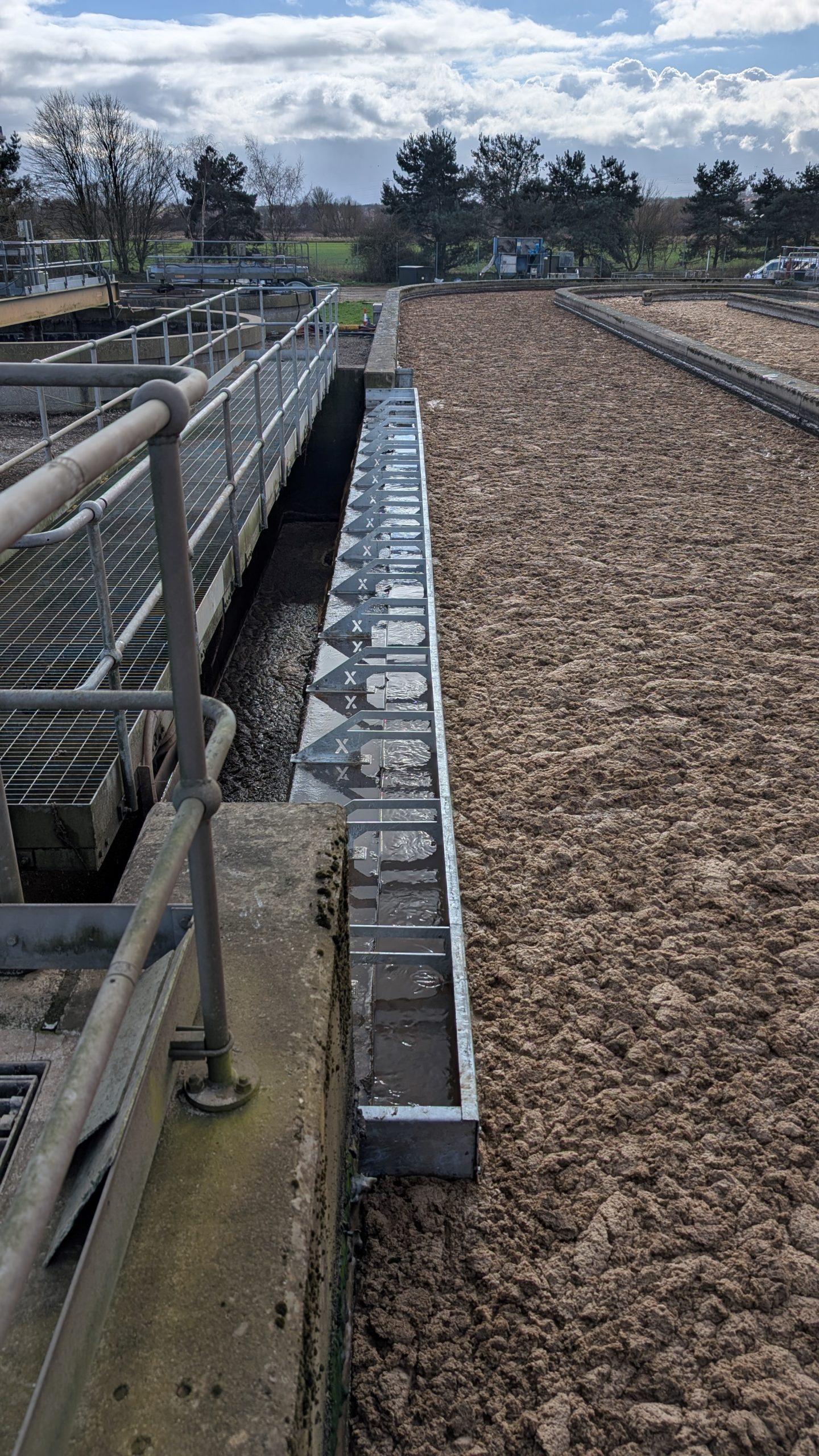 Aerated Sludge Tank – Scum Board Replacement Programme